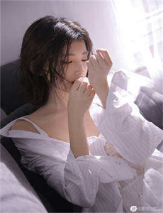特殊的精华油4-夫妻联欢会回不去的夜晚