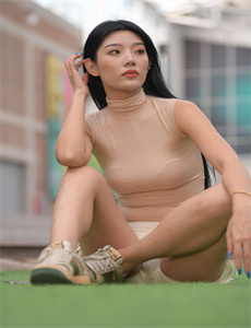 傻子玩遍全村人-双性人生殅器自交图片