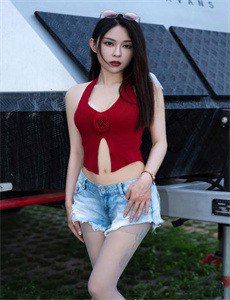 成人电影免费看-美乳人体艺术
